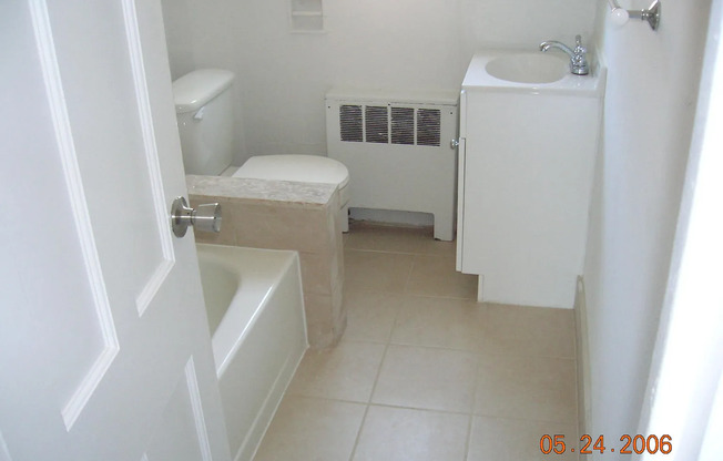 Charming Northern Liberties Living – 734 North Ter — Accepting ALL PHA voucher holders