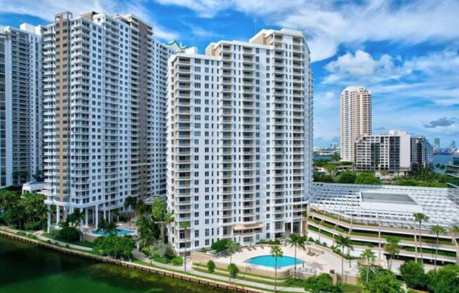 701 Brickell Key Blvd cu-1604, Miami, FL 33131