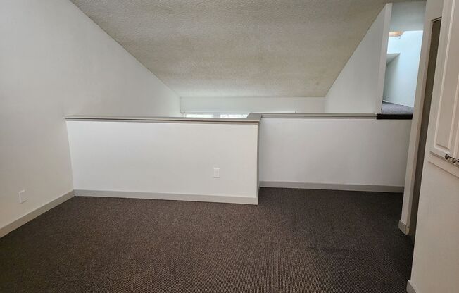 1 bed, 1 bath, 803 sqft, $1,695, Unit 250