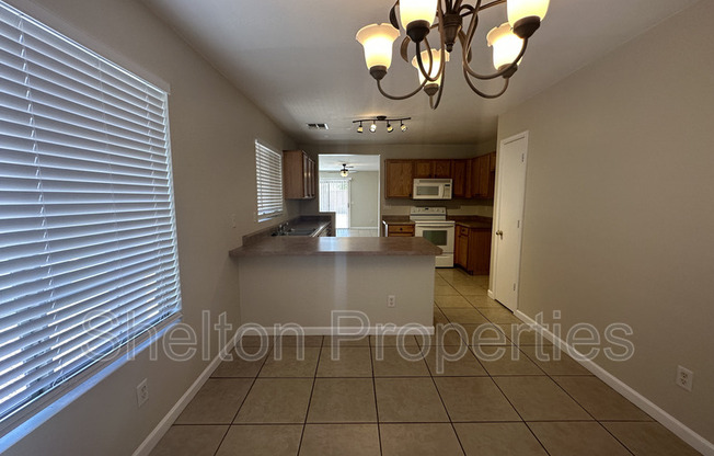14904 N 130 LN
