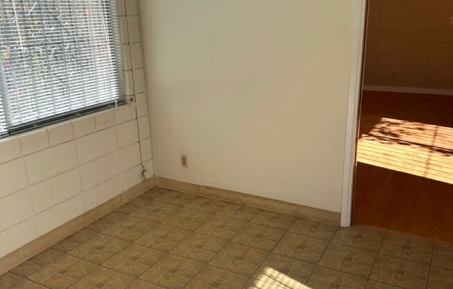 1 bed, 1 bath, $1,595, Unit 101