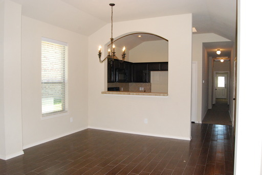 Beautiful 3 Bedroom Duplex located in Lavon, Texas!