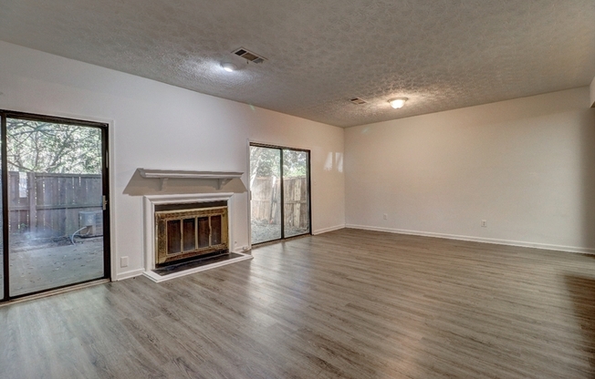 1562 CIRCLESTONE DR