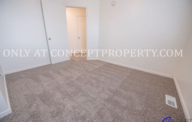 3 beds, 2 baths, 1,350 sqft, $1,799, Unit 4060
