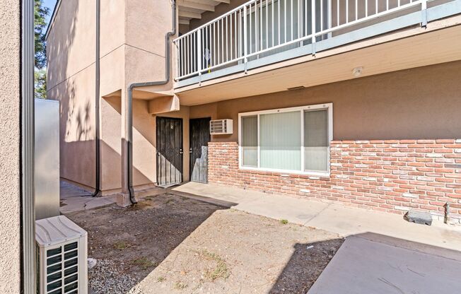 3 beds, 2 baths, 691 sqft, $2,995, Unit 11