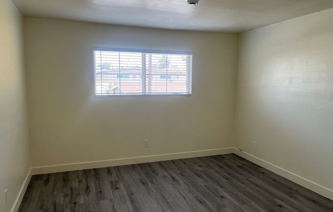 2 beds, 1 bath, 900 sqft, $2,195