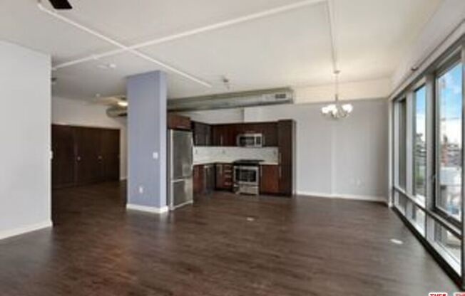 1 bed, 1 bath, 930 sqft, $2,900, Unit 614