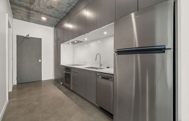 1 bed, 1 bath, 607 sqft, $2,200, Unit 213
