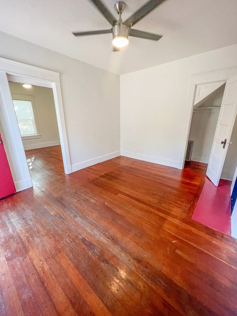 Charming Corner 1 Bed / 1 Bath in the Heart of Barrio Logan!