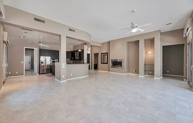 Stylish 2-Bedroom Home with Resort-Style Amenities in Scottsdale