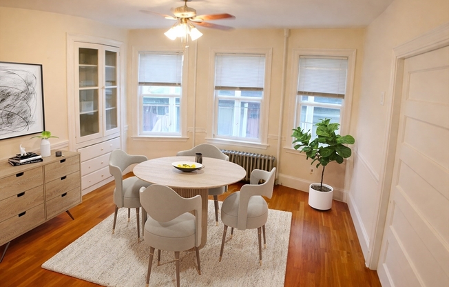 7 OAKVIEW TER
