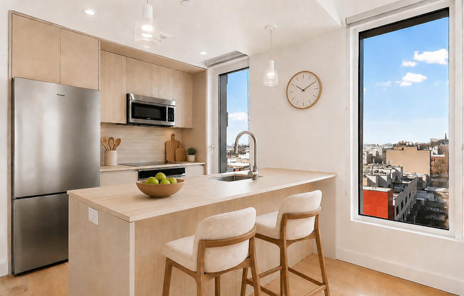 2 beds, 2 baths, $5,542, Unit 6L