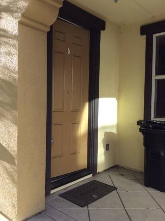Opportunity Knocks! Updated Tri-Level property right off the 680!