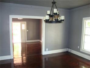 3 beds, 1 bath, $1,200