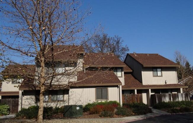Charming 3-Bedroom Home in Prime Davis Location – Near UC Davis & Shopping