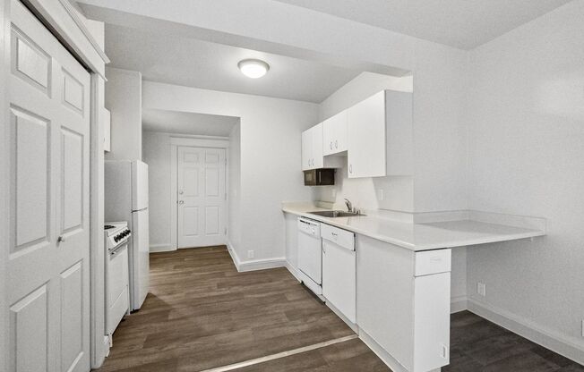 Studio, 1 bath, 233 sqft, $1,065, Unit 211