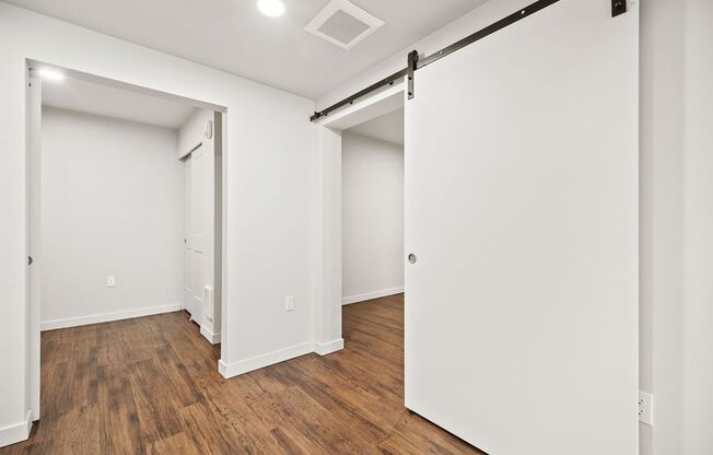 2 beds, 1 bath, 660 sqft, $2,850, Unit 311