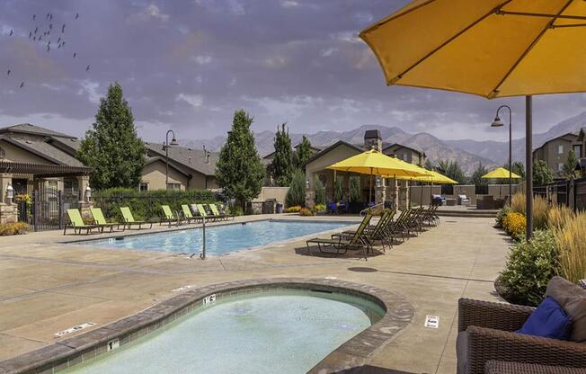 Hot Tub And Swimming Pool at Four Seasons Apartments & Townhomes, Utah, 84341