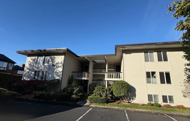 Lakeview Condominiums