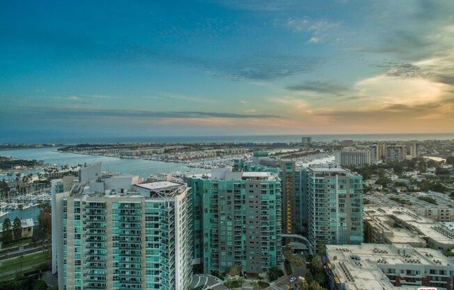 2 beds, 2.5 baths, 1,431 sqft, $6,750, Unit 1525