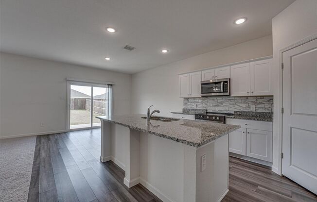 Spacious 4-Bed Home in Lavon with Flex Room & Lush Backyard Oasis