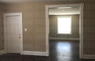 3 beds, 1 bath, $1,295