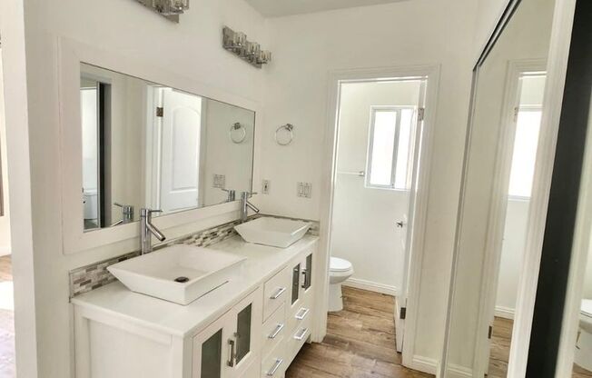 Beautiful and spacious condo in Tarzana!