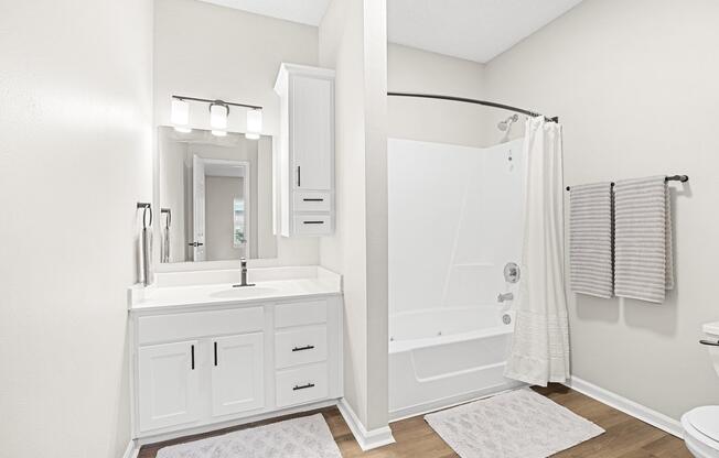 1 bed, 1.5 baths, 925 sqft, $1,405