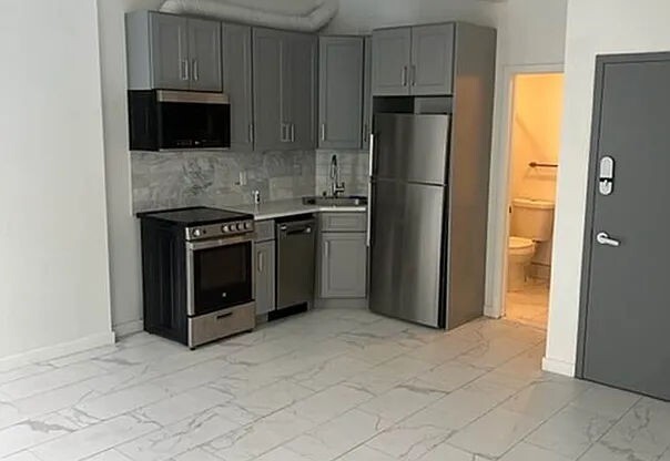 Studio, 1 bath, $2,295, Unit 4B