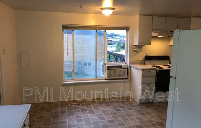 2 beds, 1 bath, 1,025 sqft, $1,395