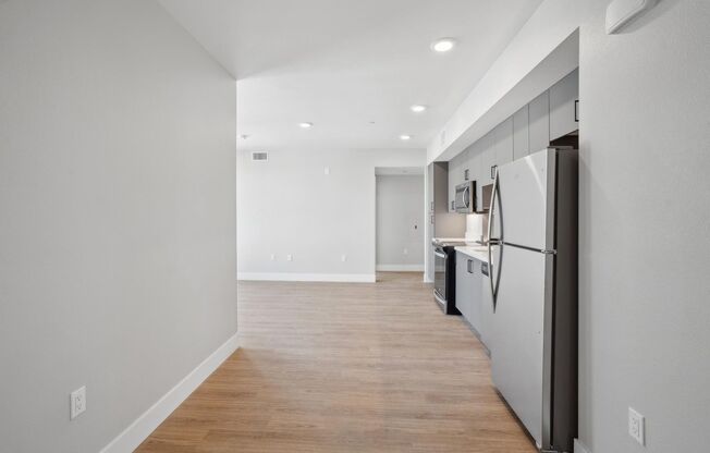 1p709 - 2480 Bancroft Way - The Edge
