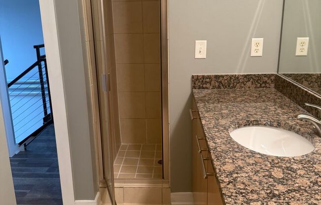 2 beds, 2 baths, $2,300, Unit # 7413