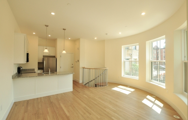 3 beds, 2 baths, 1,500 sqft, $6,000, Unit 1
