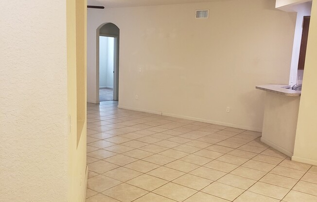 3 Beds 2 Baths Condo - Available Mid May 2026