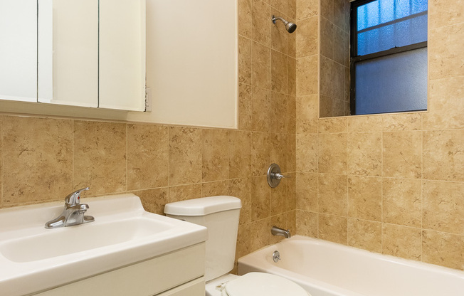 55 E 2 ST
