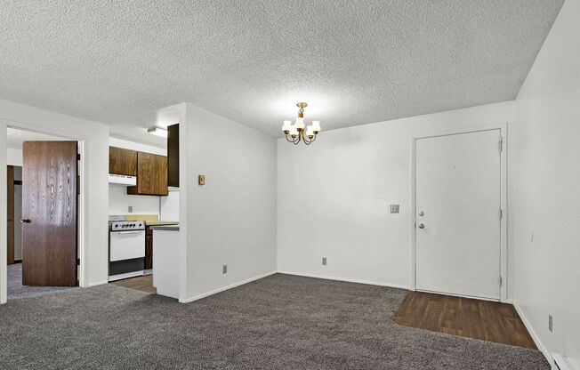 Roosevelt Apartments -  Limited Time Look & Lease Special!