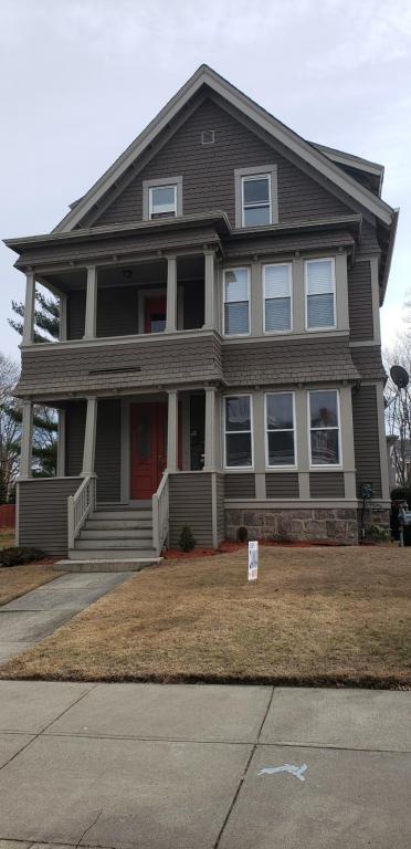 629 HIGHLAND AVE
