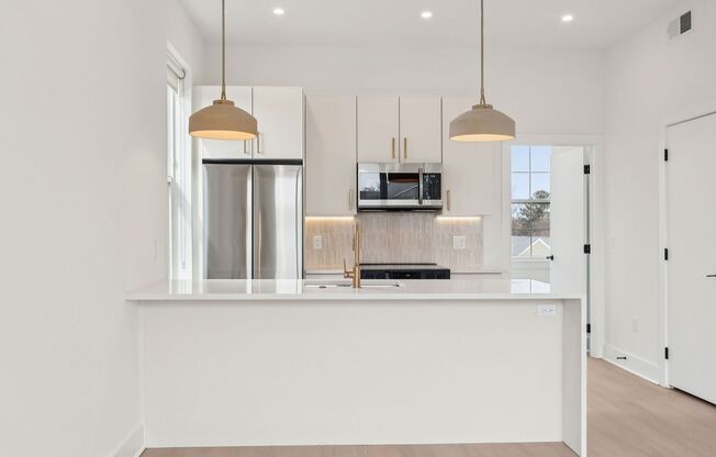 1 bed, 1 bath, 680 sqft, $1,833, Unit 201