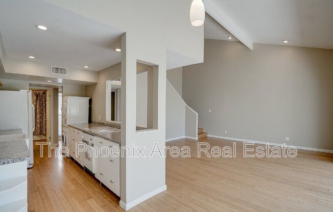 1143 E SANDPIPER DR