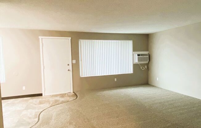 2 beds, 1 bath, 830 sqft, $1,285, Unit O-244