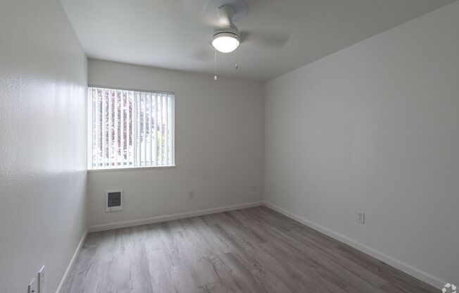 3 beds, 1.5 baths, 1,231 sqft, $2,295, Unit N1