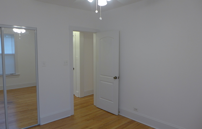 2 beds, 1 bath, 1,000 sqft, $2,795, Unit 34132W