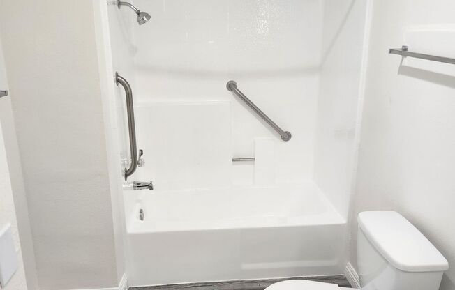 1 bed, 1 bath, 725 sqft, $1,995, Unit 215