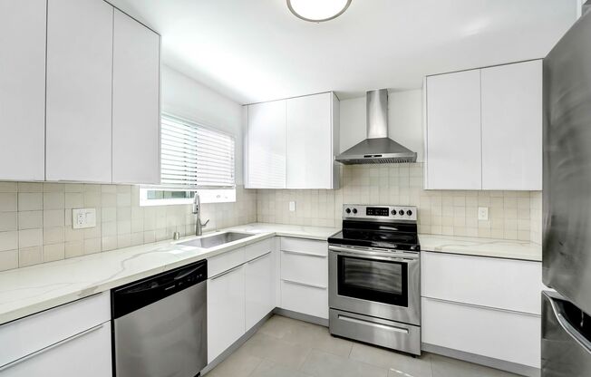 2 beds, 2 baths, 1,200 sqft, $4,895, Unit 102