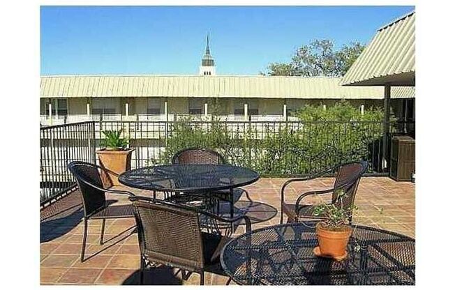 $500 OFF FIRST MONTHS RENT! Spacious 2-bedroom, 2-bath condo!