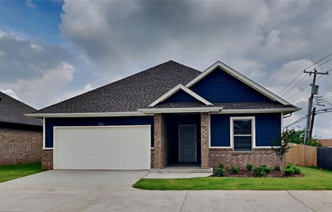 Luxury 1 Bedroom 2 Bathroom Cottage in 55+ Community (GATES COMING SOON) (MOVE IN SPECIAL)