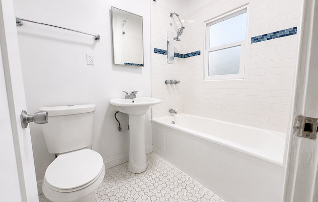 Studio, 1 bath, 275 sqft, $1,495, Unit 211