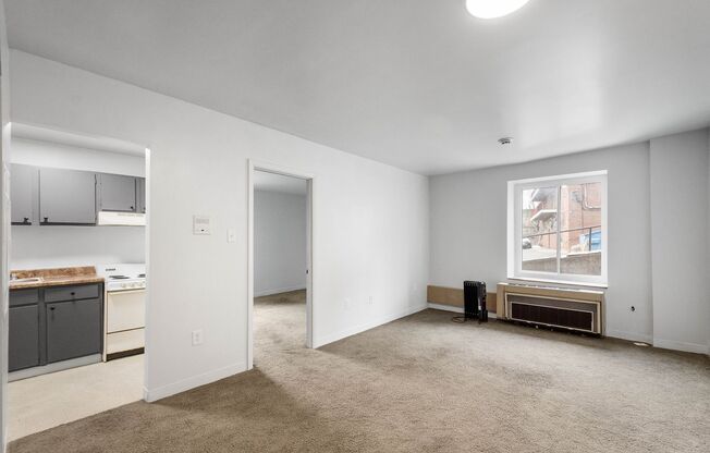 1 bed, 1 bath, 700 sqft, $799, Unit Apt #07