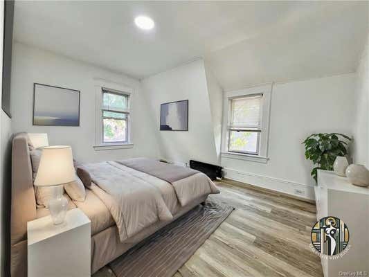 2 beds, 1 bath, 2,731 sqft, $3,027