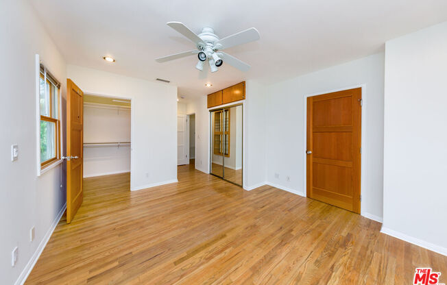 6506 W 82 ST